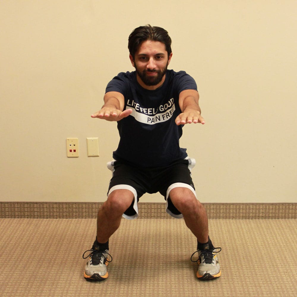 knee travel in squat